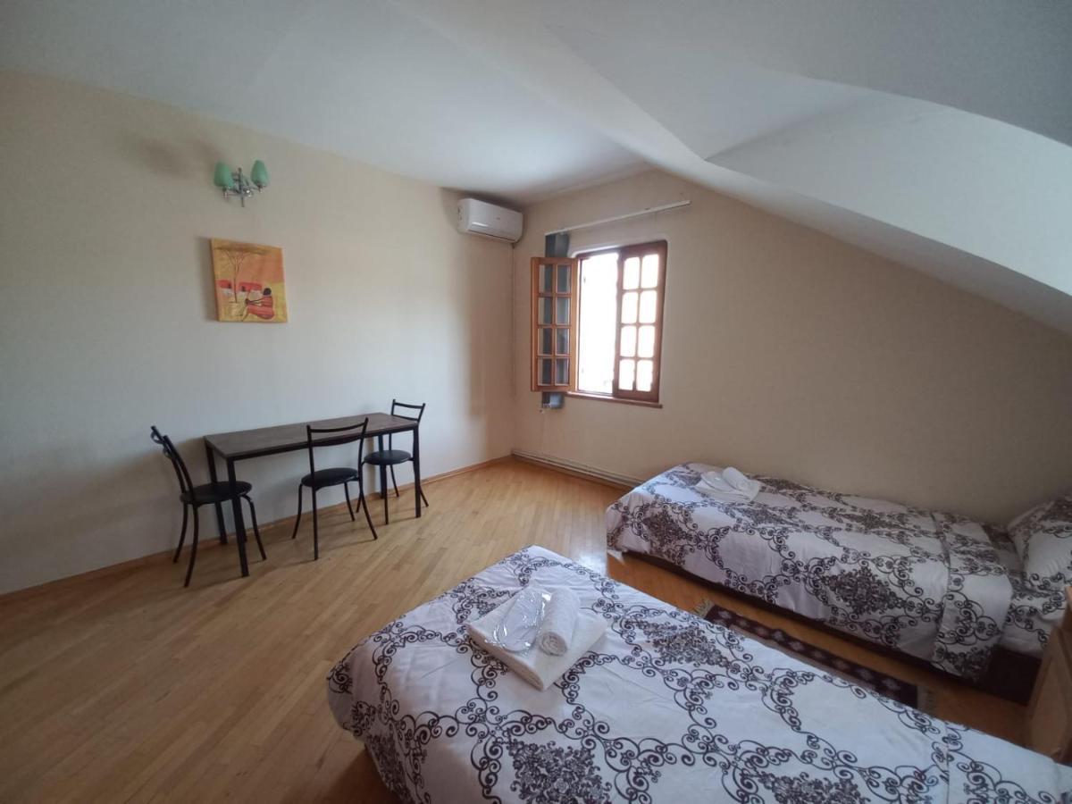 Alpha Tbilisi Hotel Екстериор снимка
