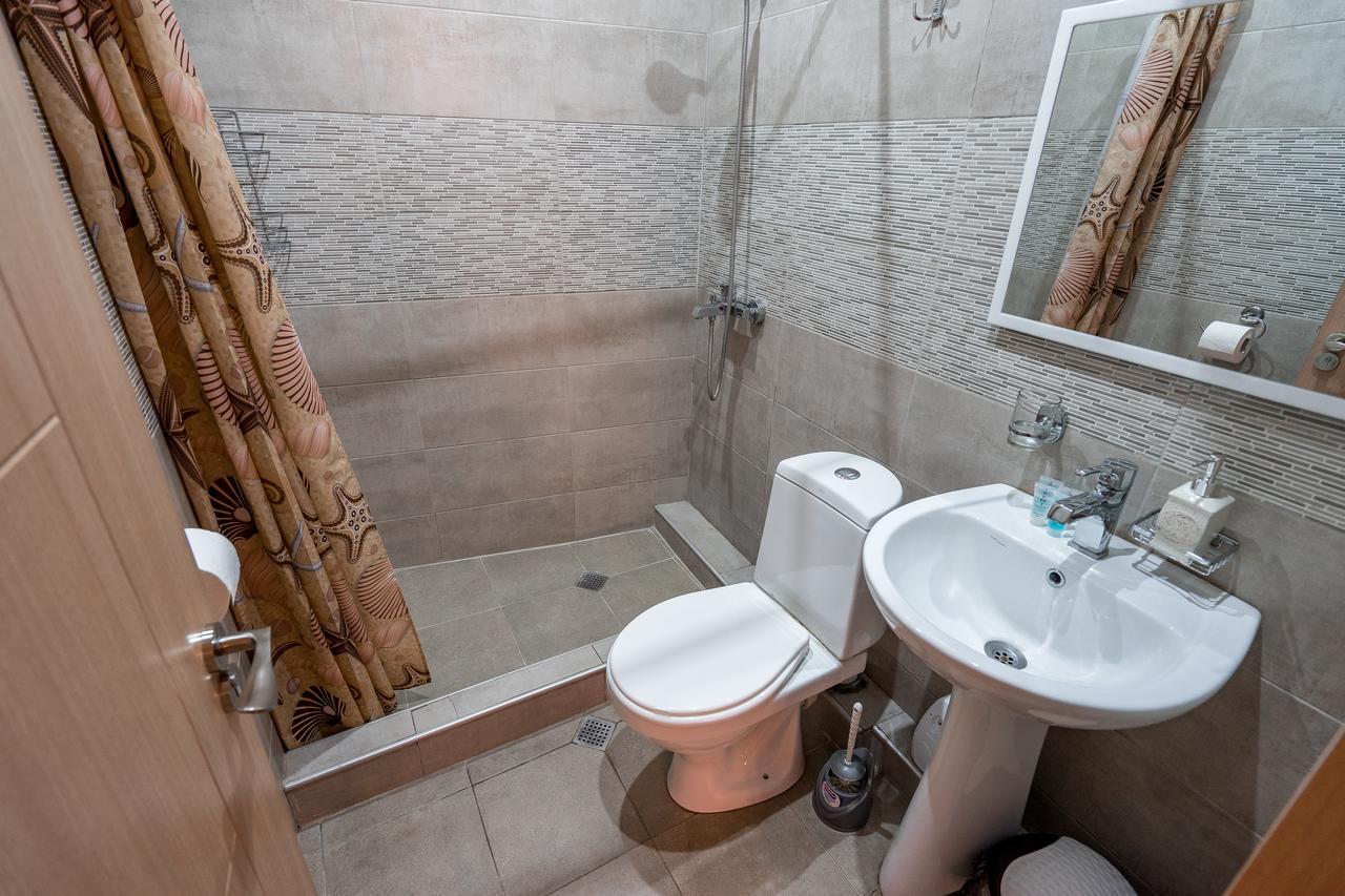 Alpha Tbilisi Hotel Екстериор снимка